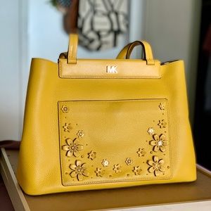 NEW- Michael Kors Meredith Leather Medium Tote- Sunflower